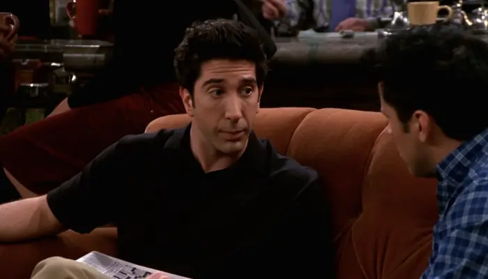 『フレンズ』で、ジョーイにアドバイスするロス