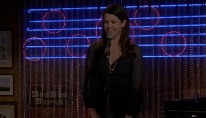 『ギルモア・ガールズ』で、カラオケで『I Will Always Love You』を歌うローレライ