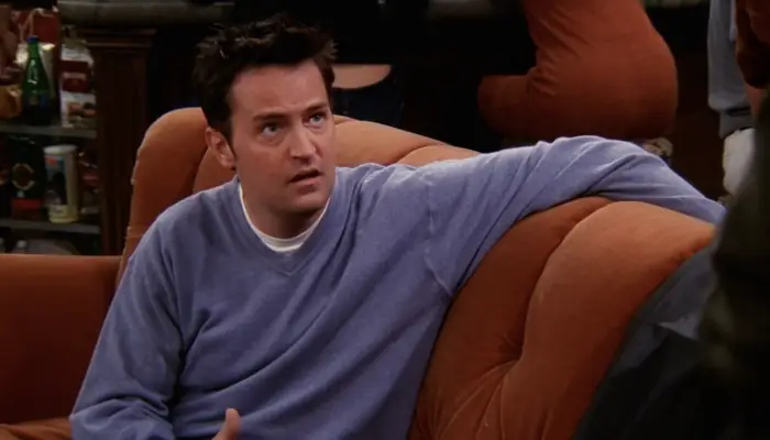 『フレンズ』で、チャンドラーはロスに話す