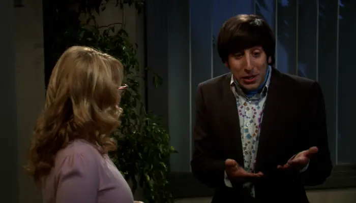 ハワードは彼女のバーナデットに自分のギャクの面白さを説明