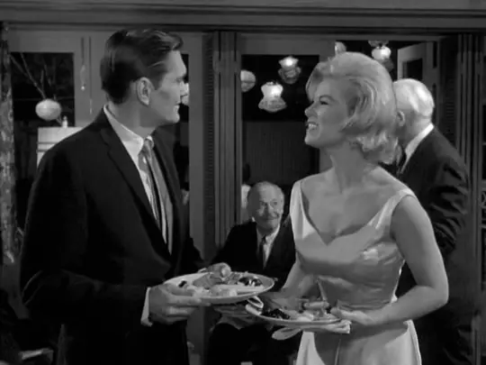 『奥さまは魔女』で、ダーリンはサマンサの魔法をgiftedと言い訳