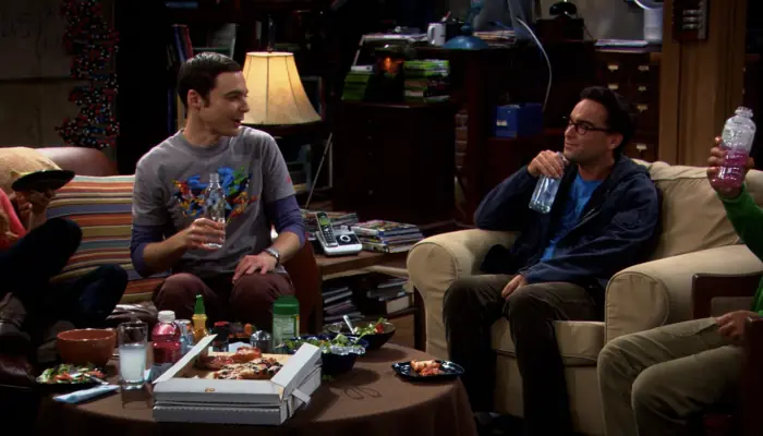 『ビッグバン★セオリー』で、シェルドンはレナードの乾杯の挨拶を褒める